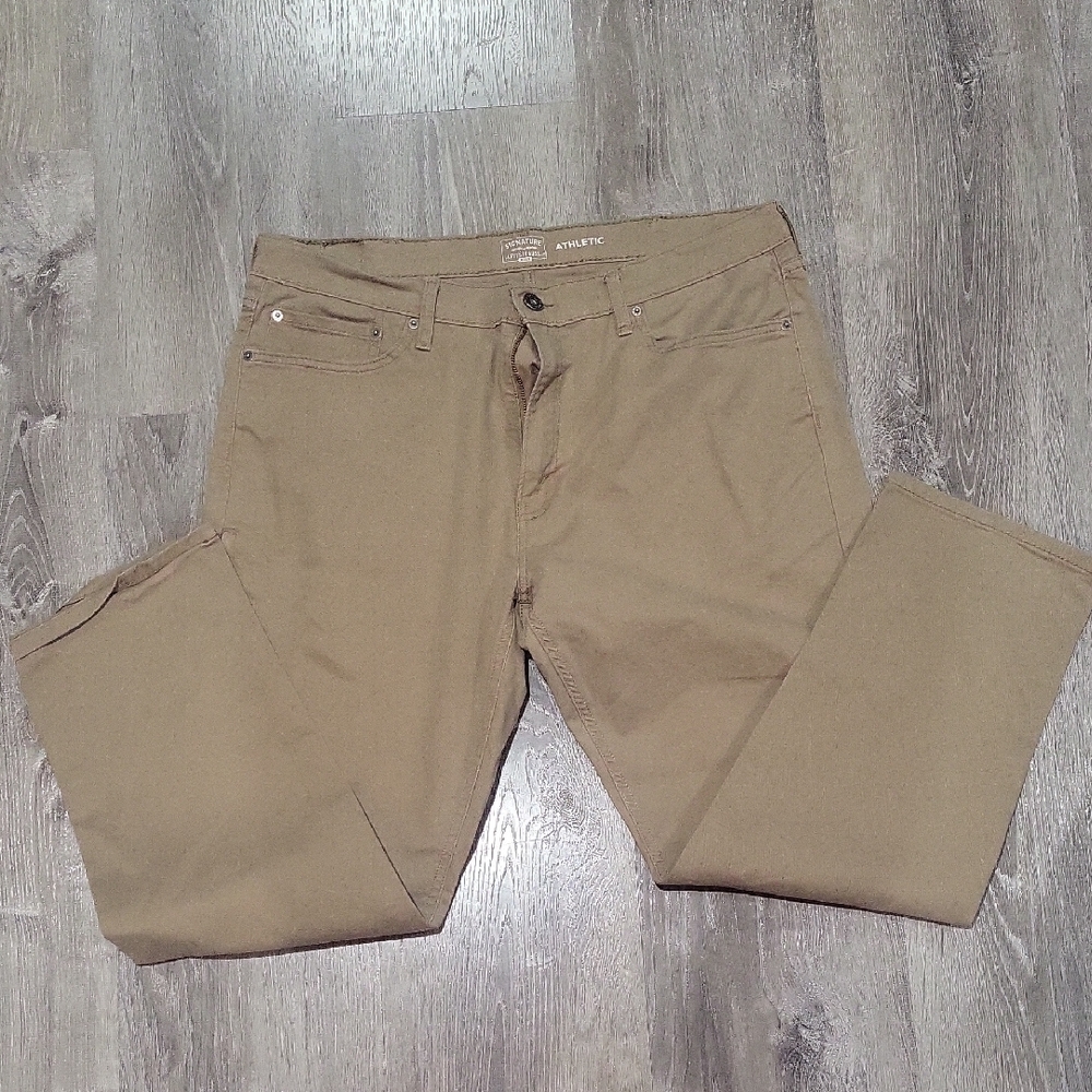 Levi's Signature Athletic Fit Tan Jeans